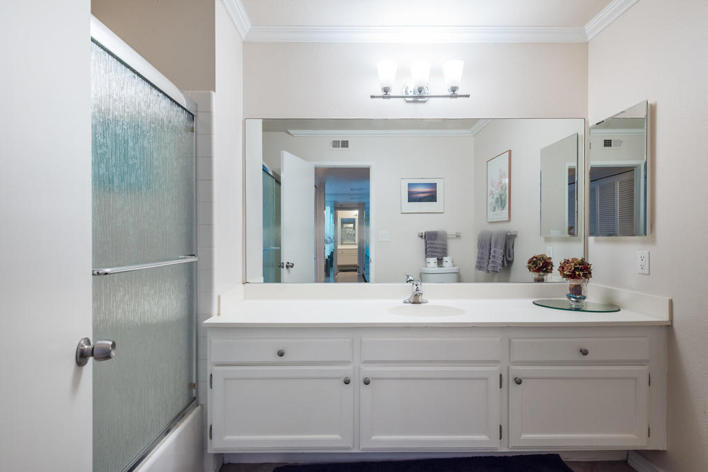 Rancho Las Palmas C. - Residential Lease