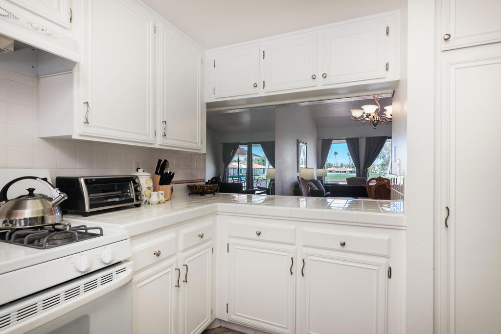 Rancho Las Palmas C. - Residential Lease