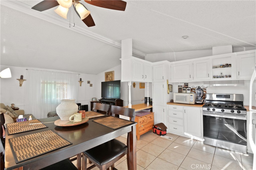 2191 Harbor Boulevard 7