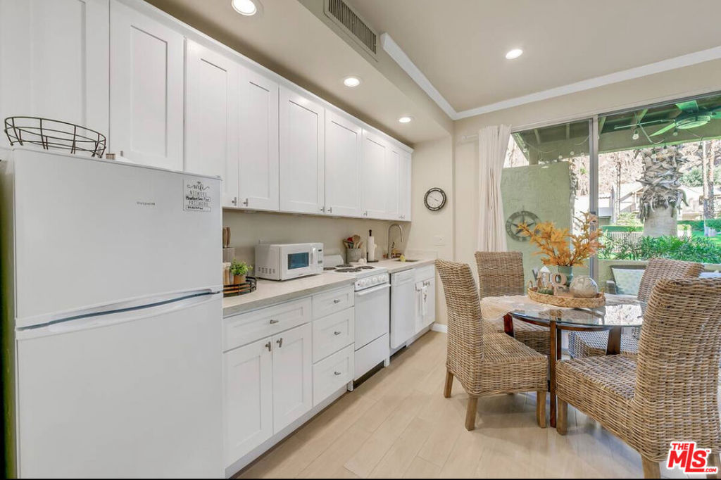 Mountain Cove - Residential Lease