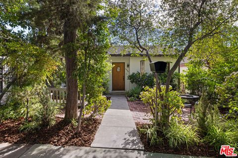 Photo of 1506 Linda Rosa Avenue, Los Angeles, CA 90041 (MLS # 26668753)