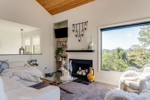 Tiny photo for 850 Suffolk Street St, Cambria, CA 93428 (MLS # SC25112407)