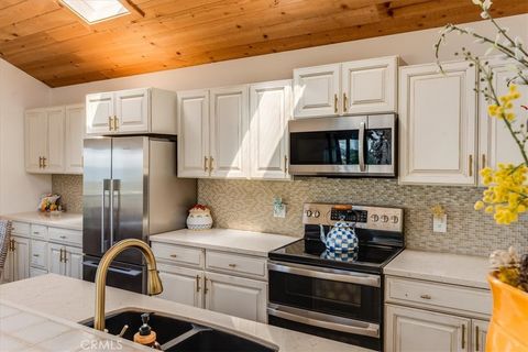 Tiny photo for 850 Suffolk Street St, Cambria, CA 93428 (MLS # SC25112407)