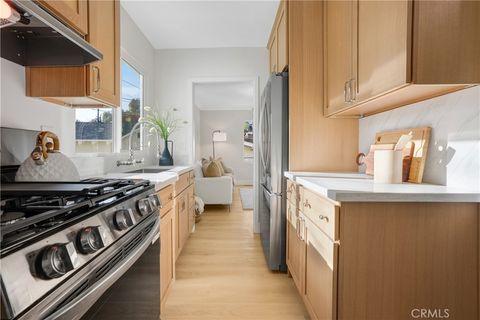 Photo of 1565 Parmer Ave, Echo Park, CA 90026 (MLS # LG26042389)