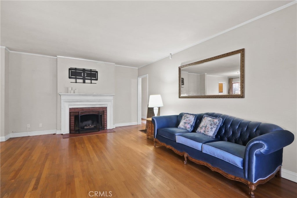 16706 Longworth