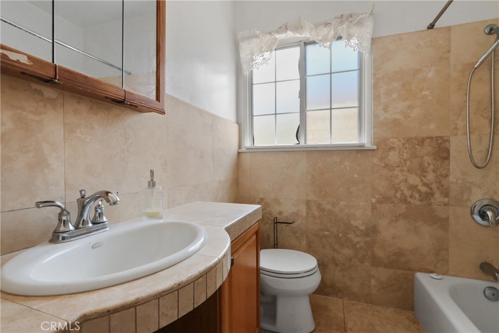 16706 Longworth
