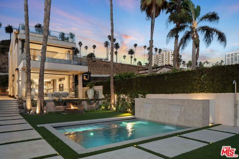 Photo of 940 Palisades Beach Road, Santa Monica, CA 90403 (MLS # 25595197)