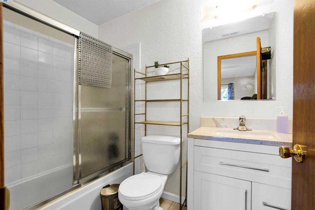 ASHLAND - Residential