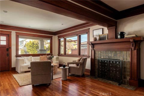 Photo of 245 Lindero AVE, Long Beach, CA 90803 (MLS # PW26113514)