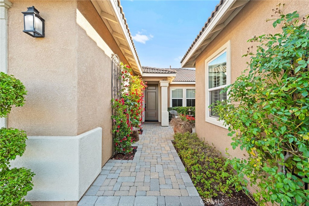 35543 Laurel Tree Court