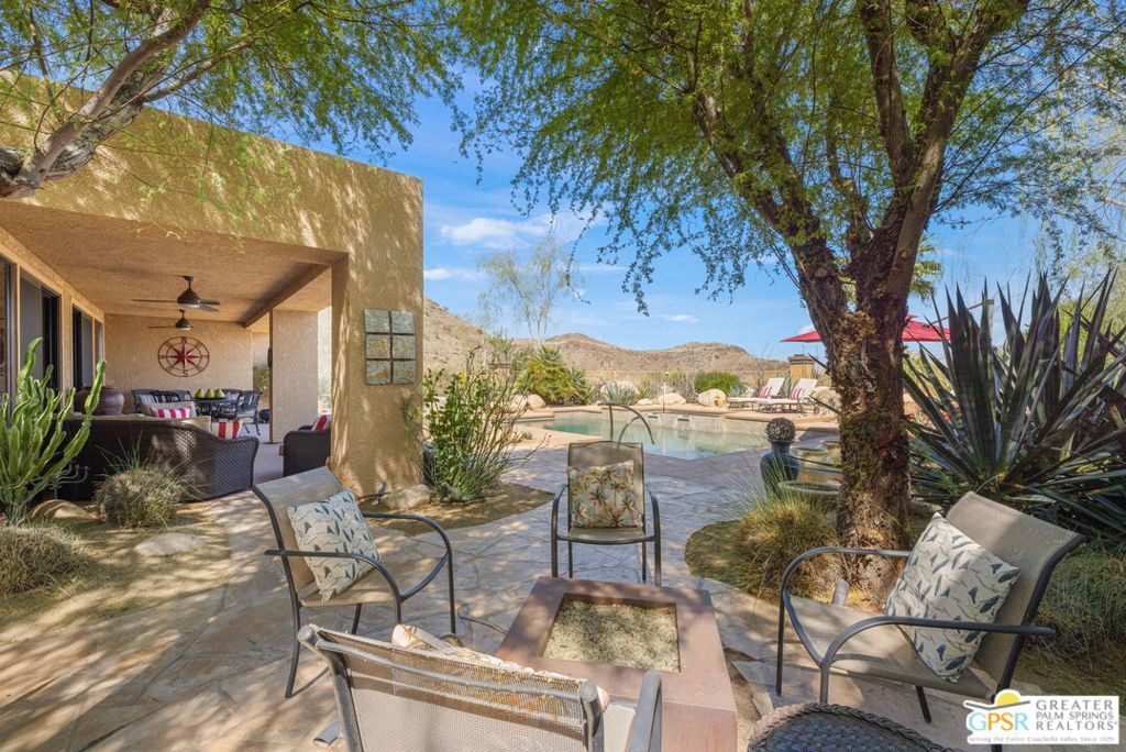 Photo of 13 Vista Loma Drive, Rancho Mirage, CA 92270 (MLS # 26670341PS)