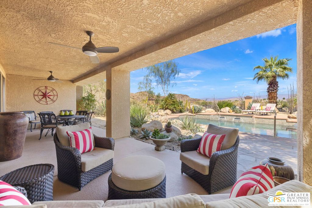 13 Vista Loma Drive