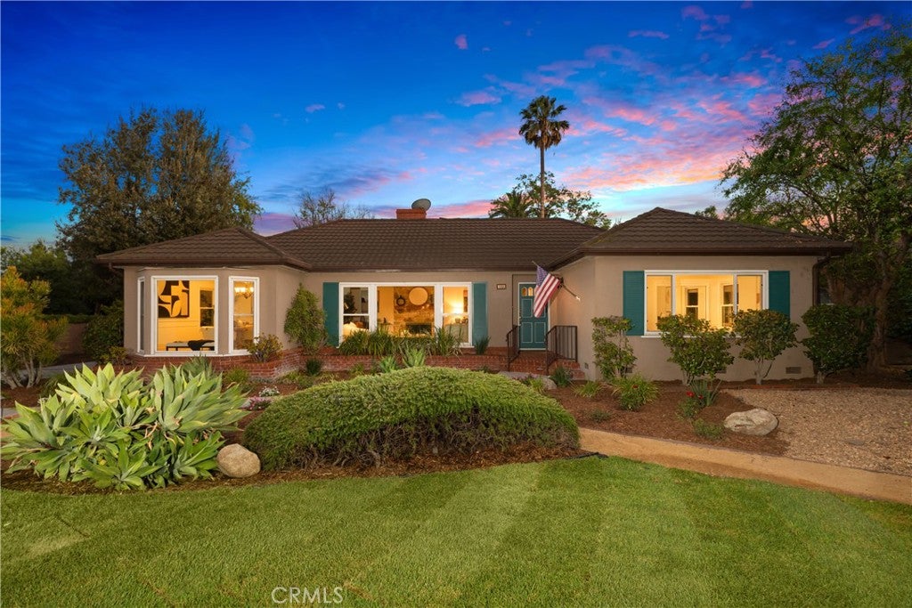 166 W Las Flores Avenue