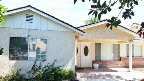 Photo of 11417 183rd Street St, Artesia, CA 90701 (MLS # OC26103930)
