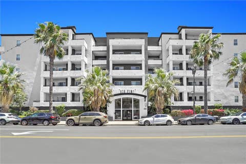 Photo of 838 Pine Avenue #408, Long Beach, CA 90813 (MLS # WS26155326)