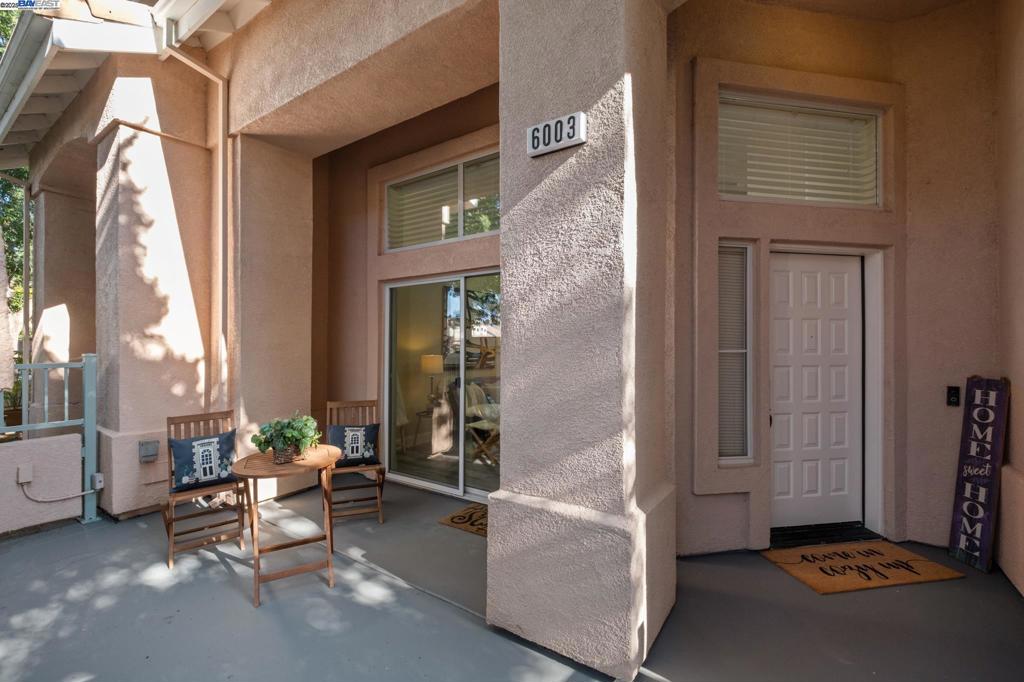 Welcome to this lovely updated 3 bed 2.5 bath townhome located in the desirable Capriana community in Fremont. This 2 story home features a split level layout with the lower level offering a living area with 16 foot ceiliings and a gas fireplace. Step up to the dining area and renovaated kitchen with shaker cabinets, quartz counter tops and stainless steel appliances including a gas stove. A recessed nook near the kitchen offers a space for a small dining table. Enjoy a cup of morning coffee on the out door balcony . Upstairs there are 3 bedrooms including the primary suite and bath with a spacious walk in closet with built in organizers. The upstairs hall bath has been recently renovated. New interior paint, recessed lights and modern fixtures have been added recently. Attached 2 car garage with epoxy coated flooring and additional storage are an added feature . Low HOA fees and close access to the pool are all part of this peaceful community. Ideally located near parks, shopping, top schools and tech companies, with easy access to highways 84, 880 and 680.