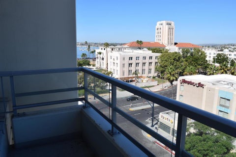 Photo of 825 W Beech St #401, San Diego, CA 92101 (MLS # 260016442SD)