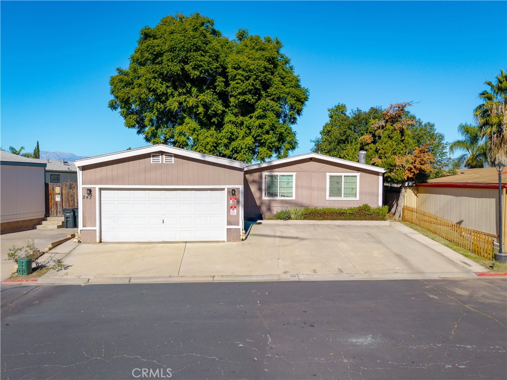 700 E Washington Street 243