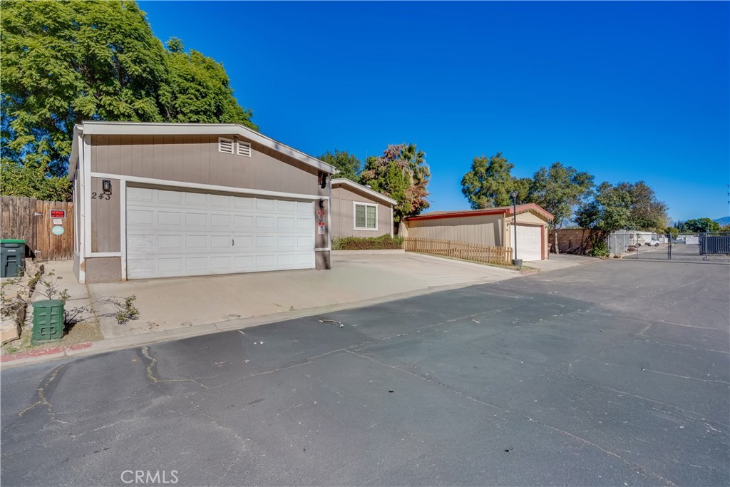 700 E Washington Street 243