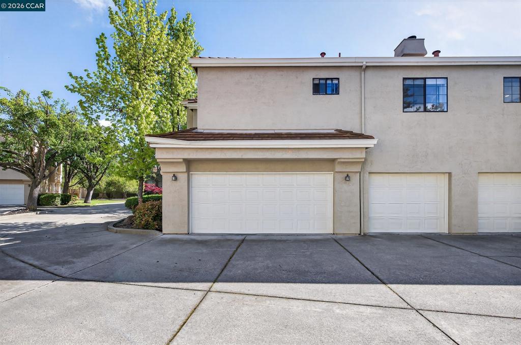 83 Tahoe Ct 203