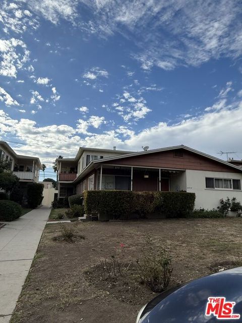 Photo of 5719 Tilden Avenue #A, Sherman Oaks, CA 91401 (MLS # 25610657) Photo of 5719 Tilden Avenue #A, Sherman Oaks, CA 91401 (MLS # 25610657)