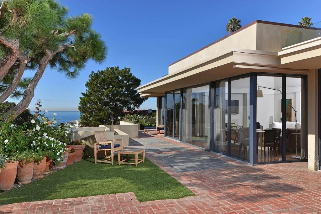 La Jolla, California 92037, United States, 4 Bedrooms Bedrooms, ,5 BathroomsBathrooms,Residential,Active,201773