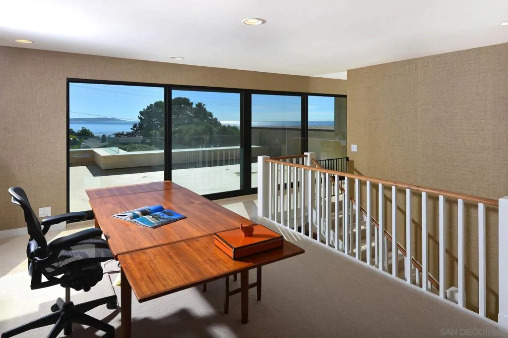 La Jolla, California 92037, United States, 4 Bedrooms Bedrooms, ,5 BathroomsBathrooms,Residential,Active,201773