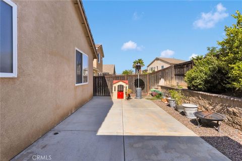Tiny photo for 30168 Hardrock DR, Menifee, CA 92585 (MLS # CV26101983)