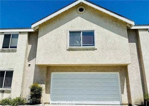 Photo of 9218 Elm Vista Drive, Downey, CA 90242 (MLS # PW25183191) Photo of 9218 Elm Vista Drive, Downey, CA 90242 (MLS # PW25183191)