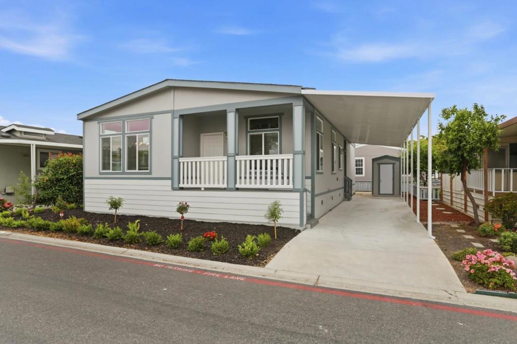 1050 Borregas Avenue 49