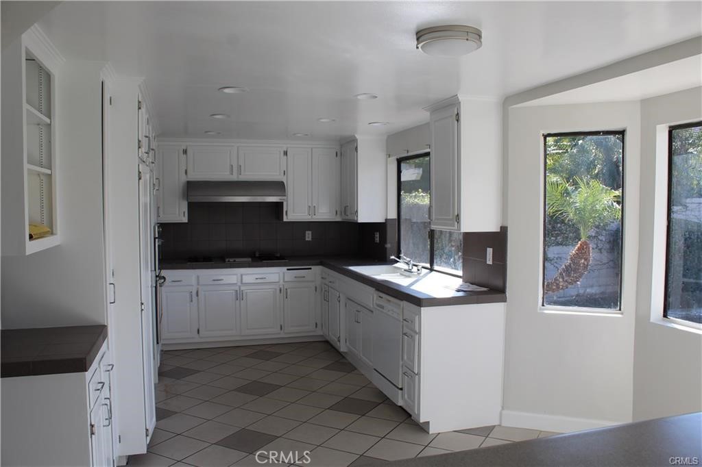 25082 Owens Lake Circle