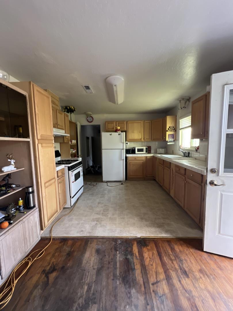 160 Cutter Drive