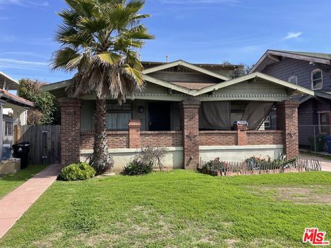 Photo of 1920 S Rimpau Boulevard, Los Angeles, CA 90016 (MLS # 26673321)