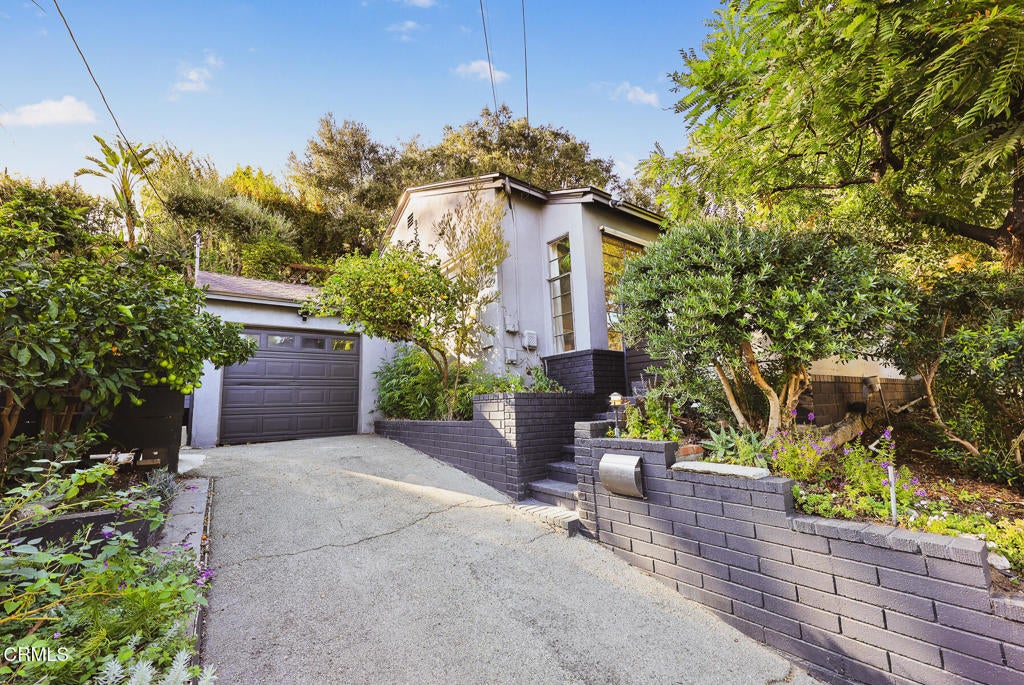 427 Heather Heights Court