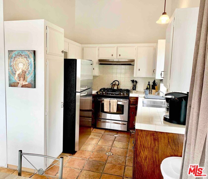 Properties 4 1152 1/2 N Ogden Drive