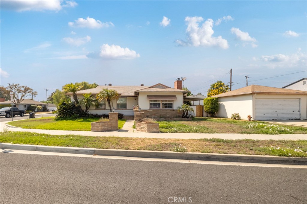 6837 Boer Avenue