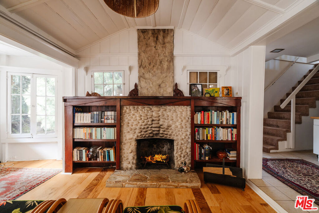 922 Old Topanga Canyon Road