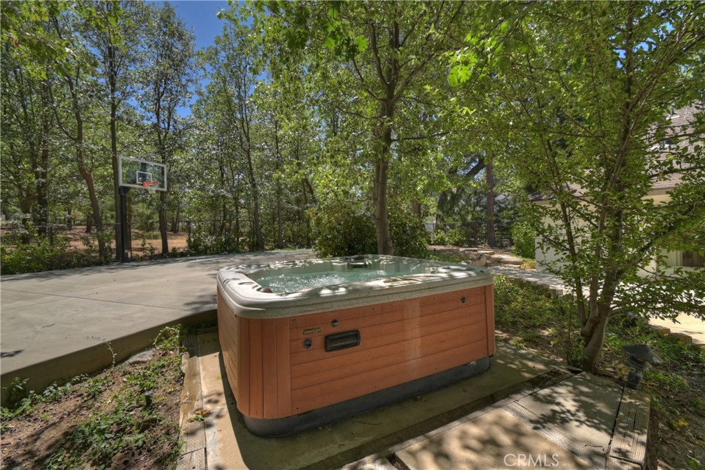 Arrowhead Woods (AWHW) - Residential