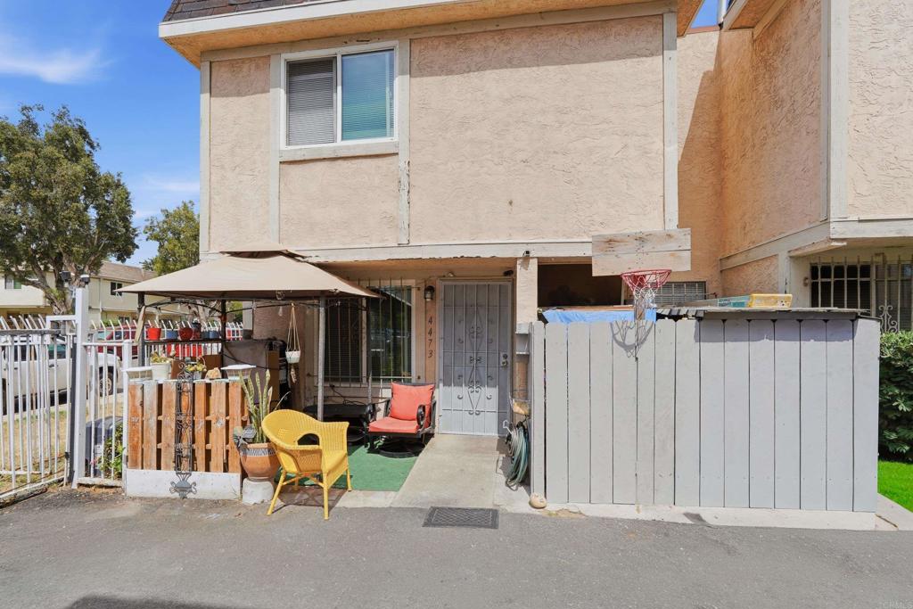 4473 Mayberry Street, San Diego CA 92113