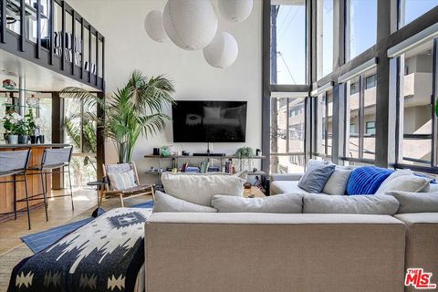 14 Mast Street Marina Del Rey CA 90292