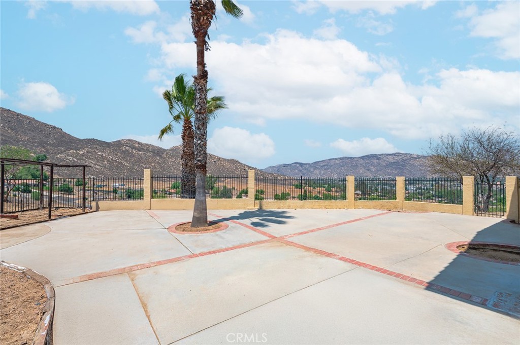11425 Tiffany Lane