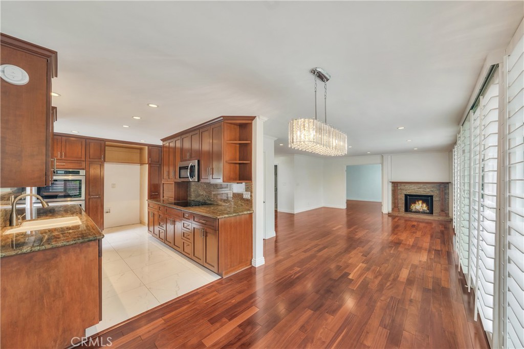 Westcliff Villa (CWWV) - Residential