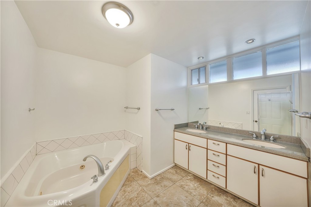 Westcliff Villa (CWWV) - Residential