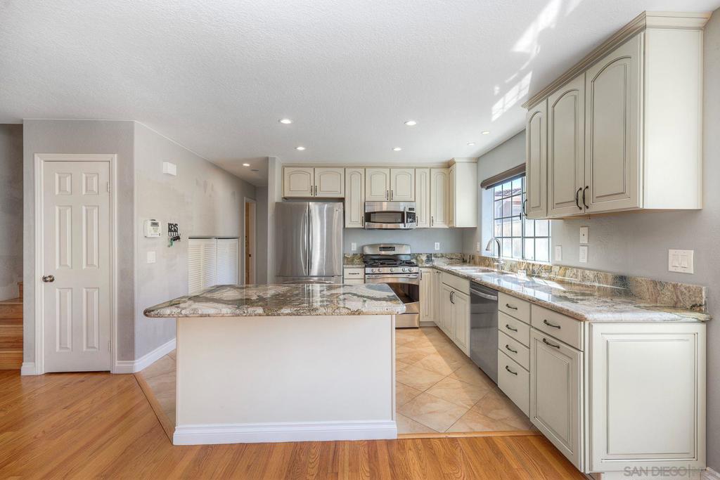 Pacific Beach - Residential Lease