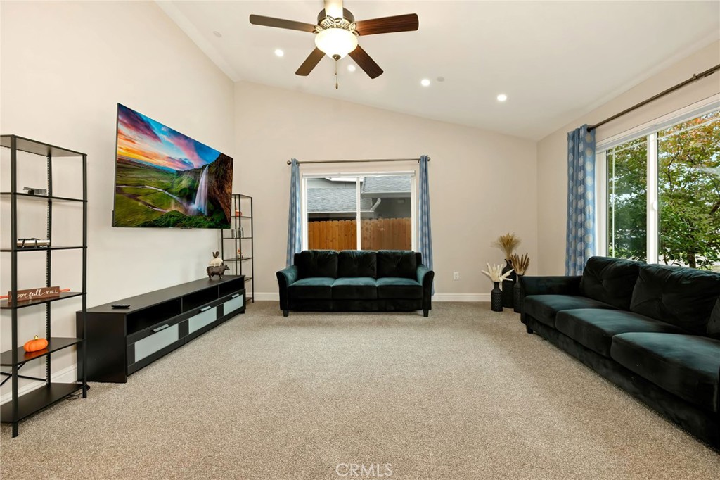 19385 Bonanza King Drive