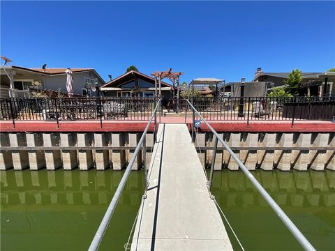 Photo of 554 Keys Blvd, Clearlake Oaks, CA 95423 (MLS # LC26156095)