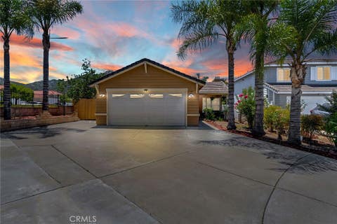 Photo of 31125 Shicali Court, Temecula, CA 92592 (MLS # IG26168840)