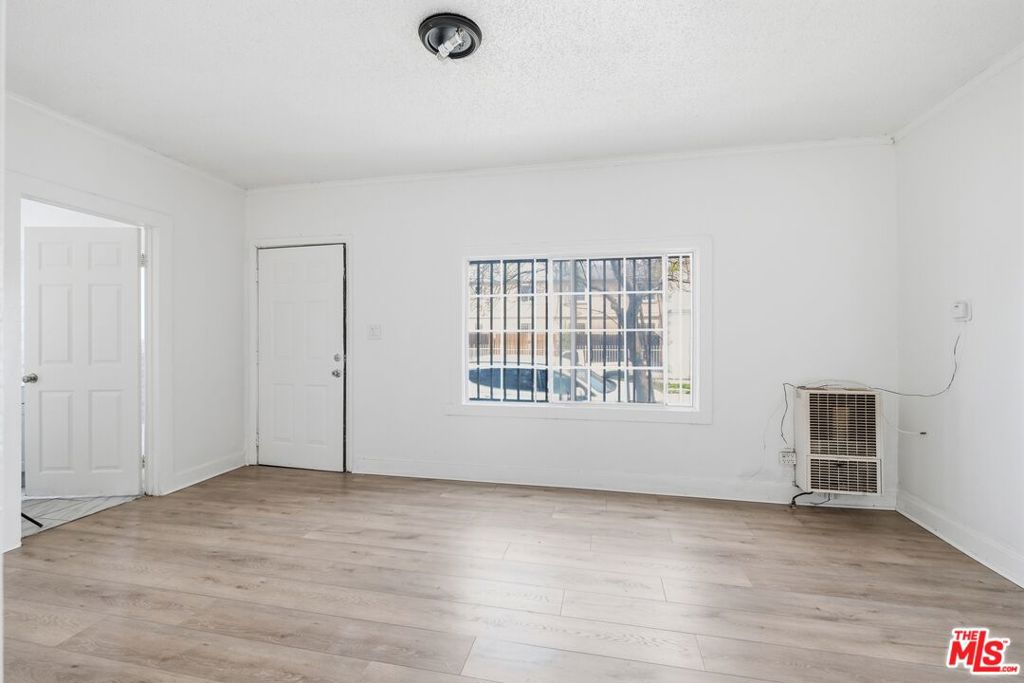 1570 E 110th Street