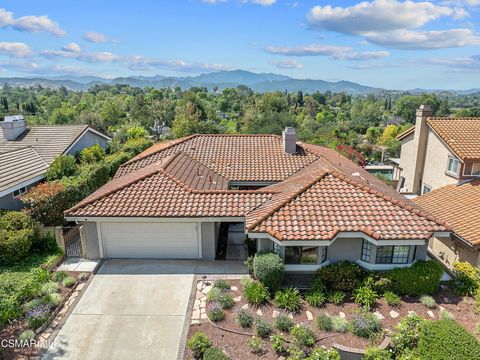 Photo of 1660 Shadow Oaks Place, Thousand Oaks, CA 91362 (MLS # 226001685)