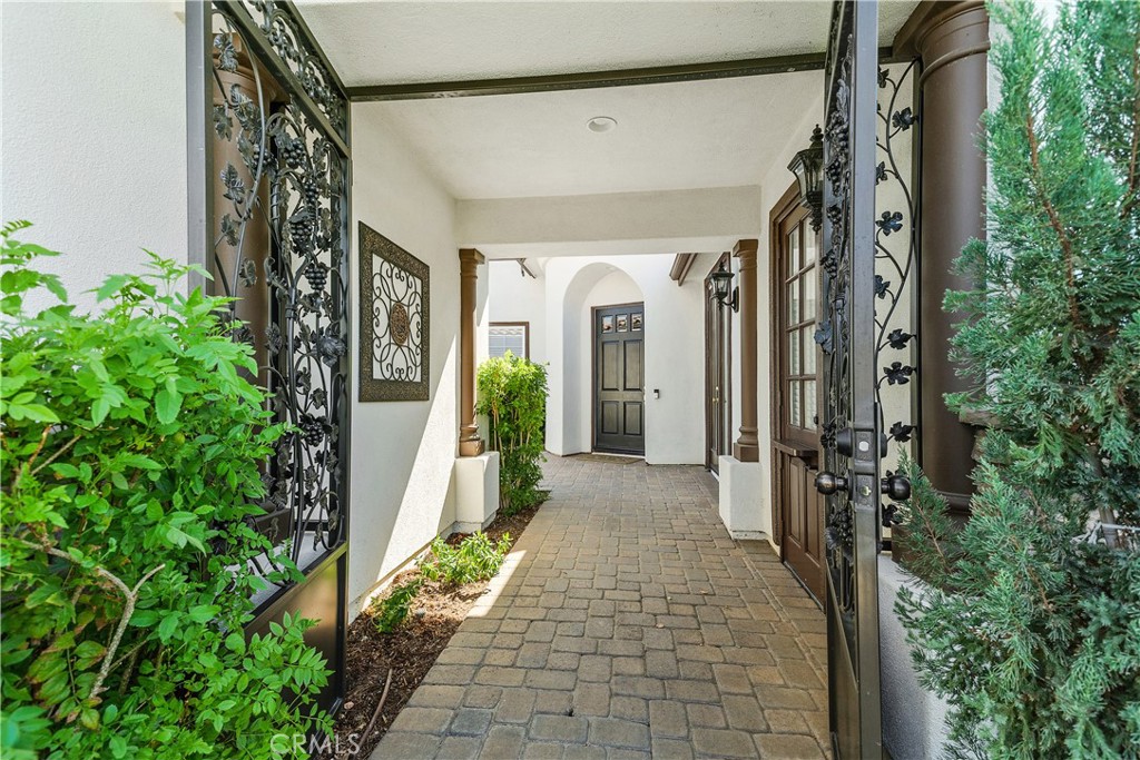 22961 Banbury CT